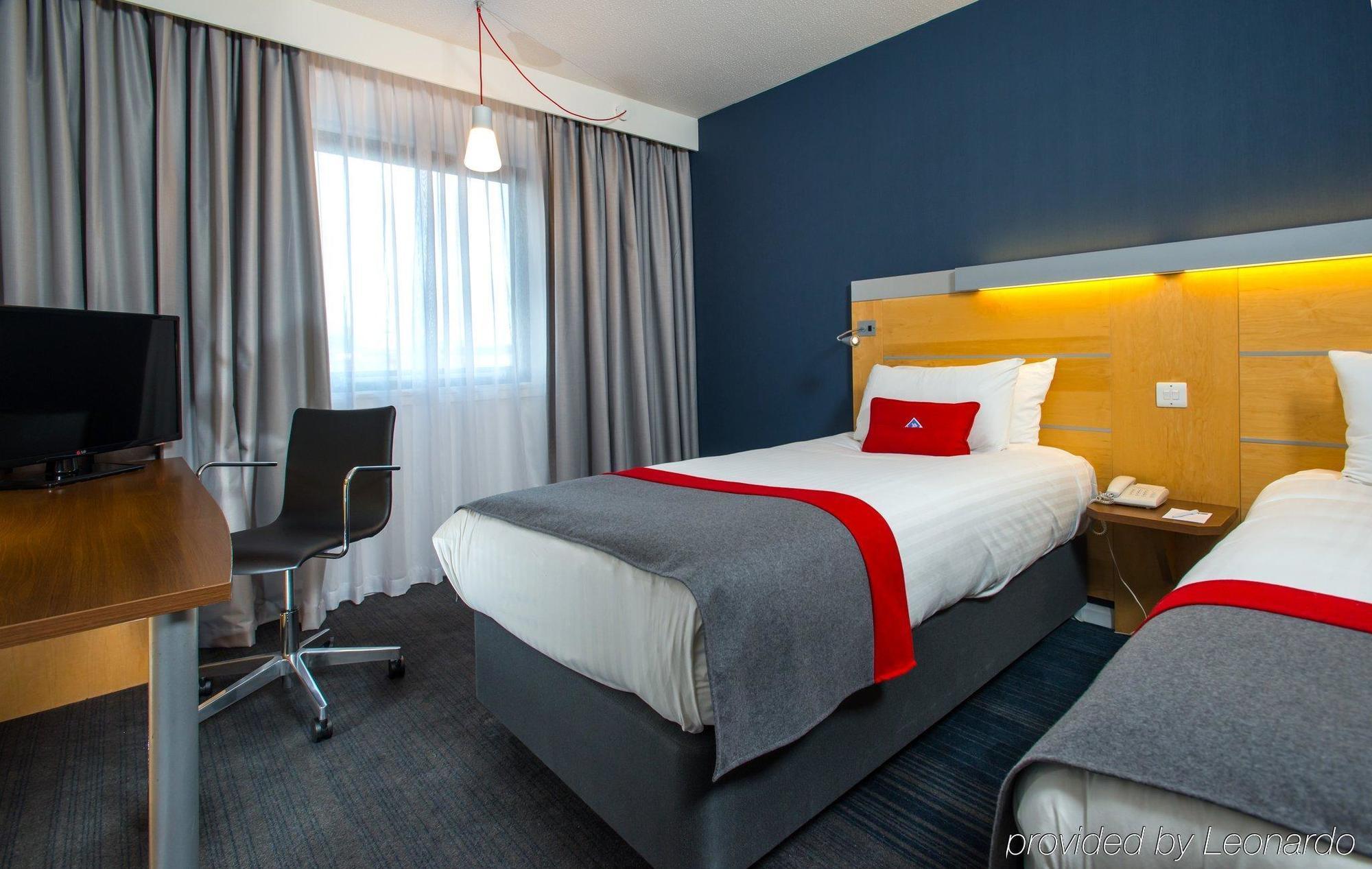 Express Centre By Ihg Отель 3*