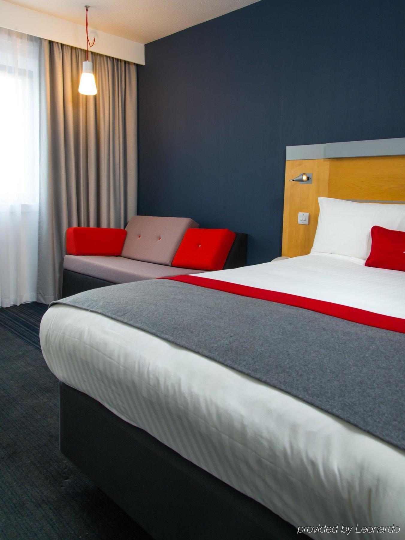 Express Centre By Ihg Отель 3*