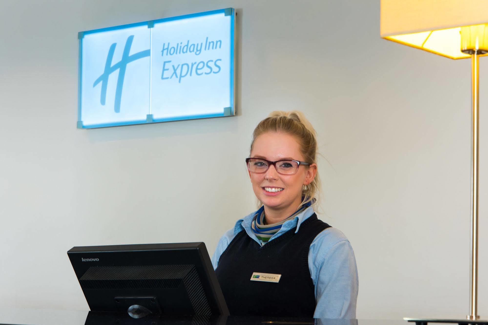 Отель Express Centre By Ihg 3*