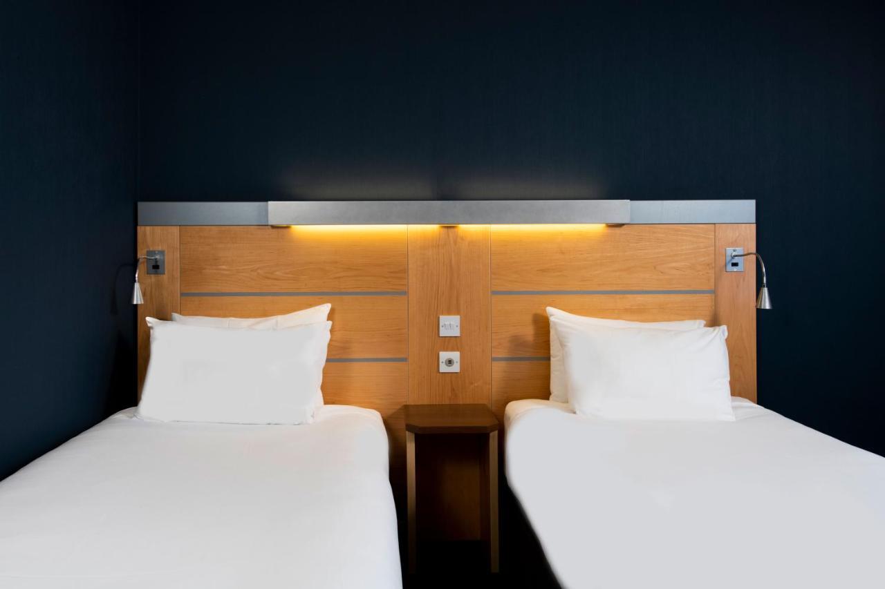 Отель Express Centre By Ihg 3*