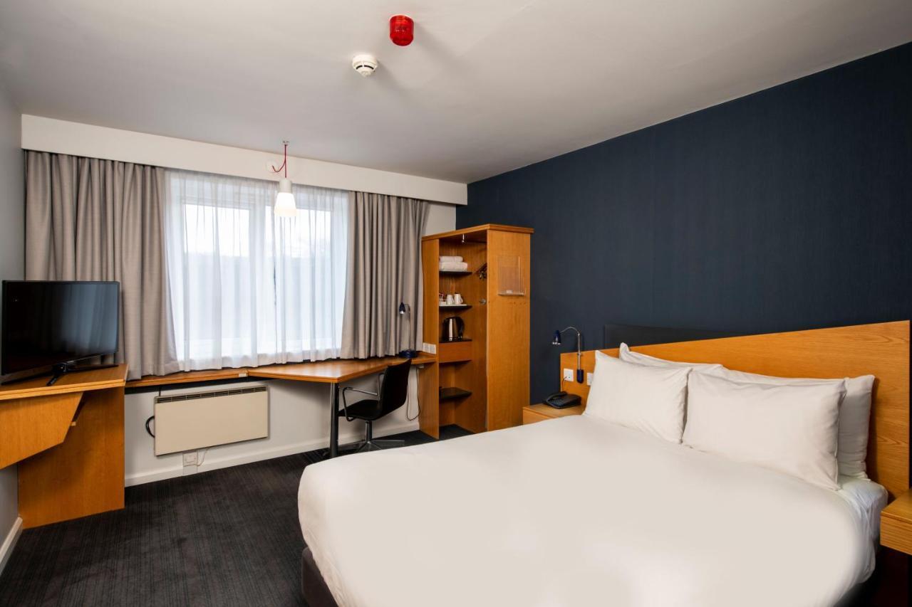 Express Centre By Ihg Отель
